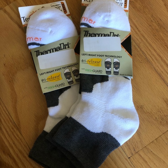 LOT OF 7 PAIRS MEN’S SIZE LRG TERRAMAR THERMA-DRI ATHLETIC / HIKING SOCKS - Picture 6 of 12